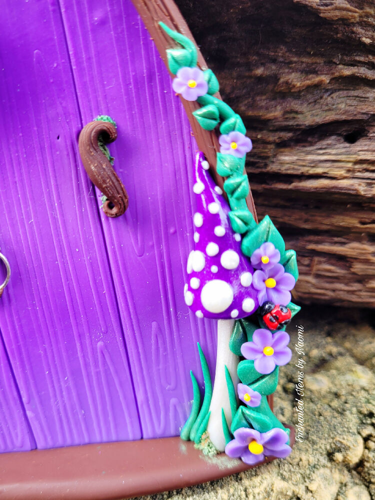 Pretty purple ombre flower Fairy door