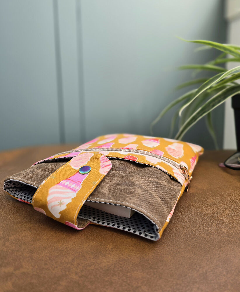Book sleeve. Ice cream cones. Padded book bag.