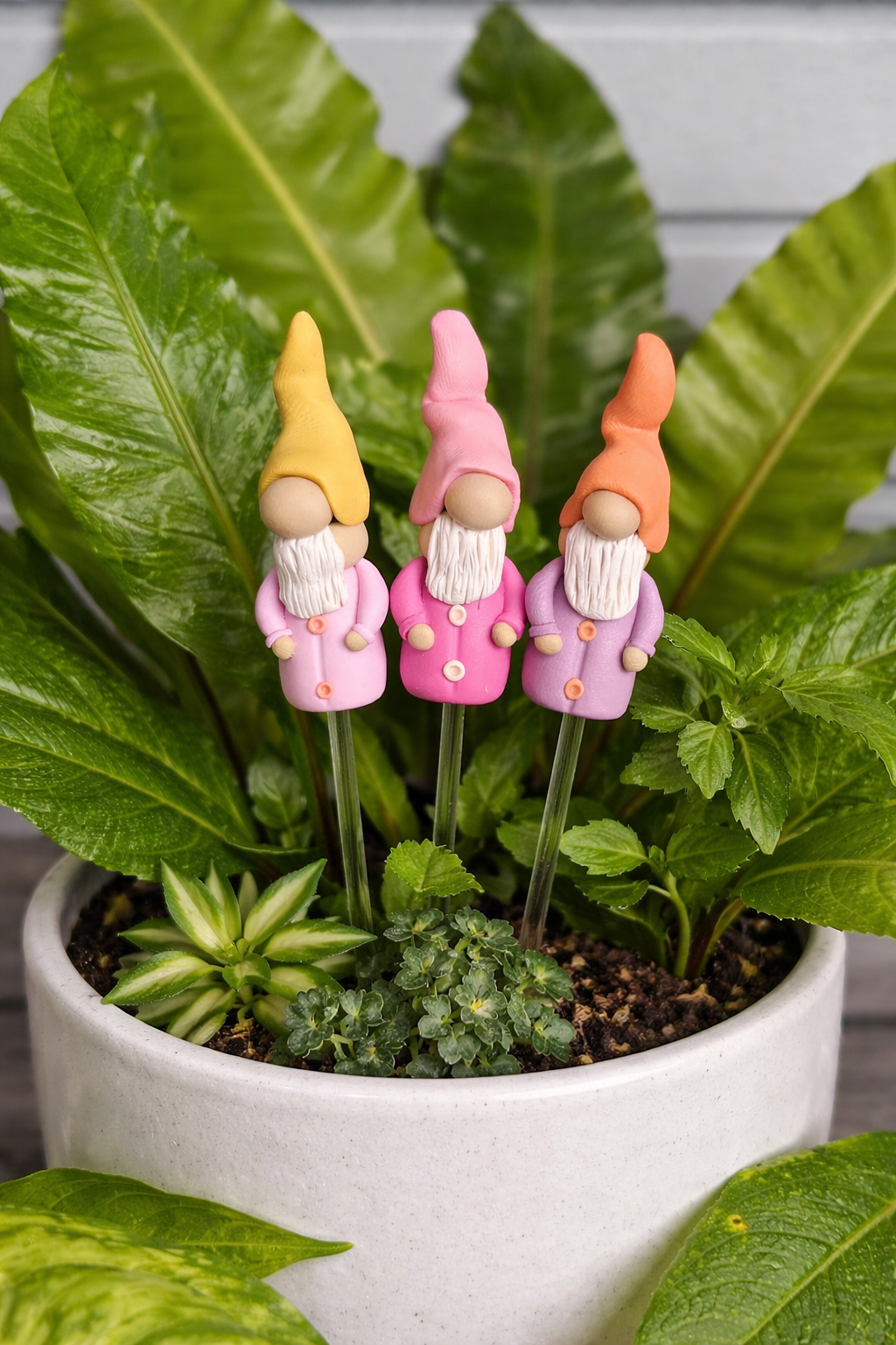 Lucky Little Gnomes - Trio 8
