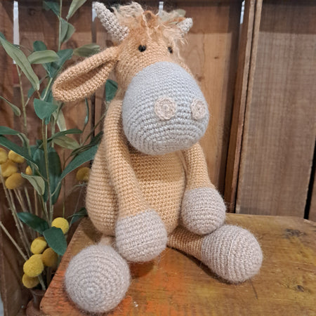 Handmade Crochet Highland cow Australian wool, alpaca, silk