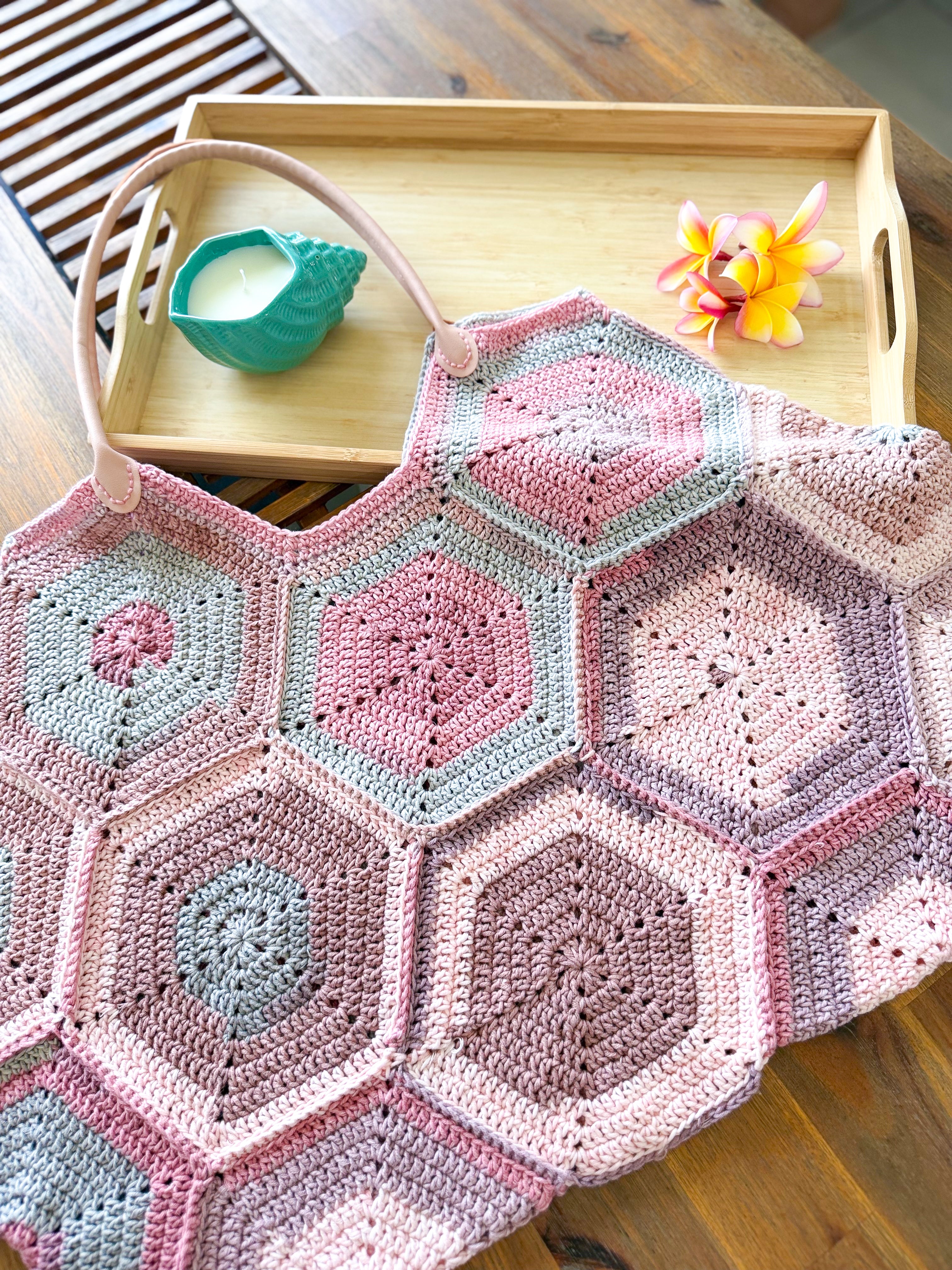 #078 Oversized Hexagon Tote Bag with Faux Handles