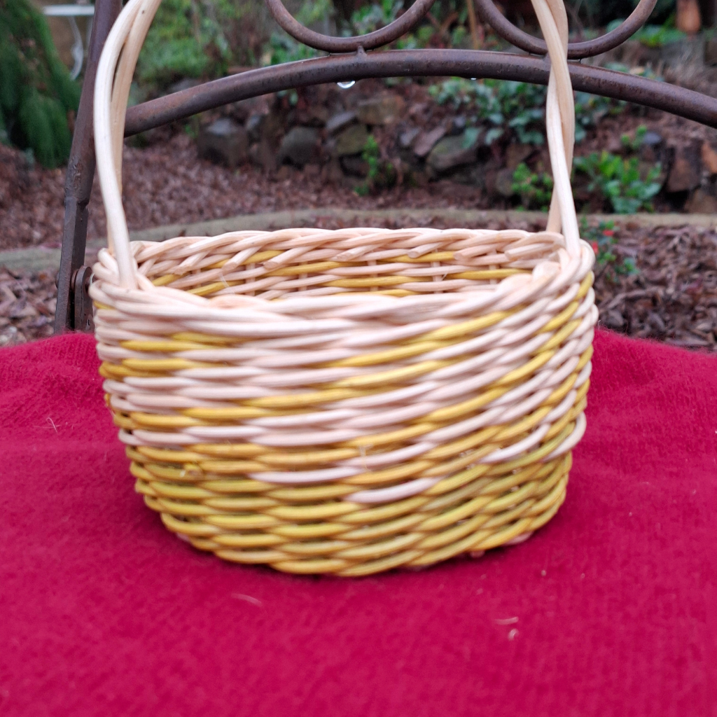 Small handled basket