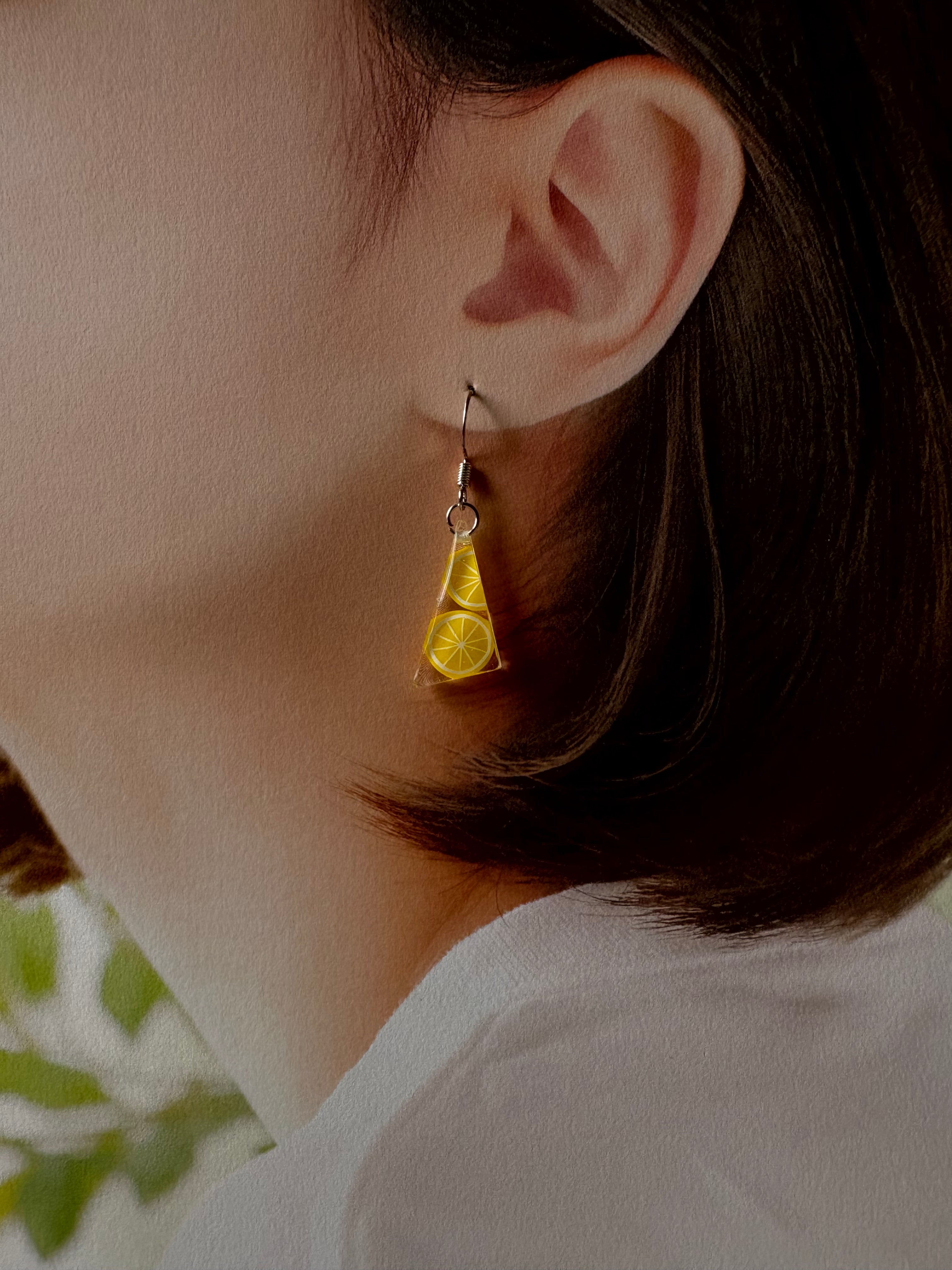 Lemmon resin earrings