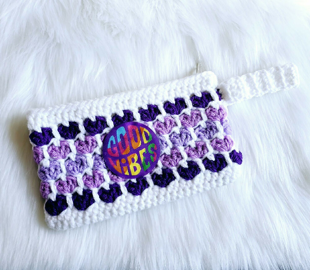 Oh My Heart Crochet Zip Pouch