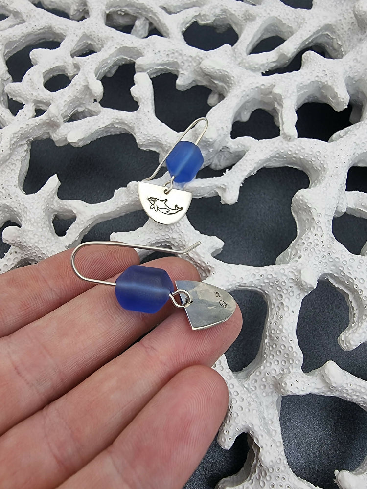 UNDER THE SEA – Orca sea glass earrings