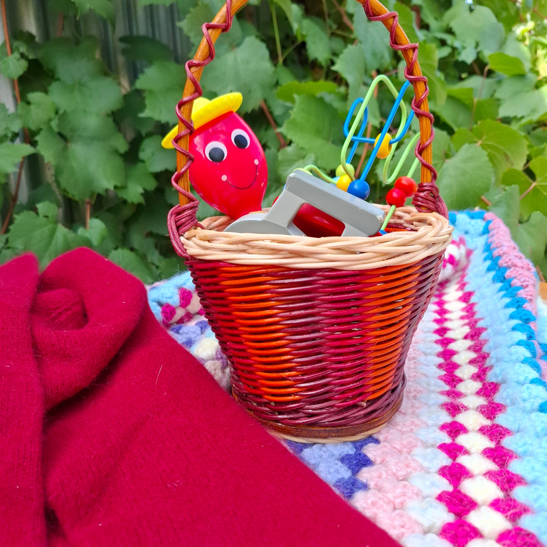 Basket children toys play gifts entertainment birthday easter