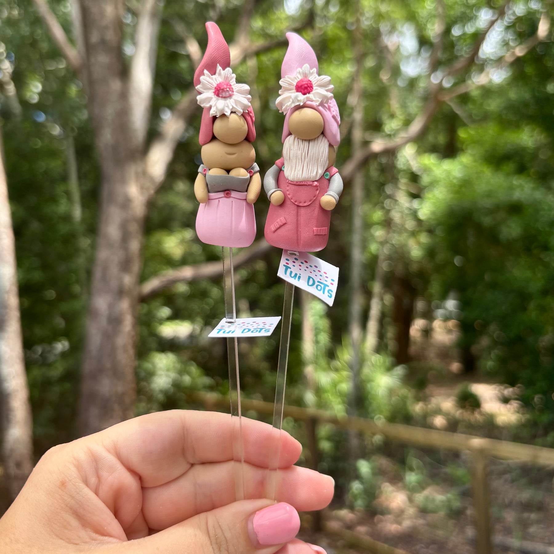 Tiny Gnomes - Petal and Ron