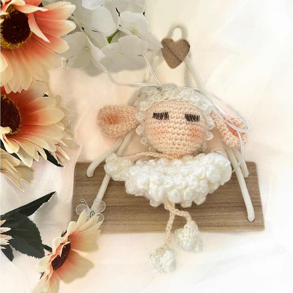 Crochet Lamb Wall Hanging, Nursery Decor, Baby Room Wall Hanging