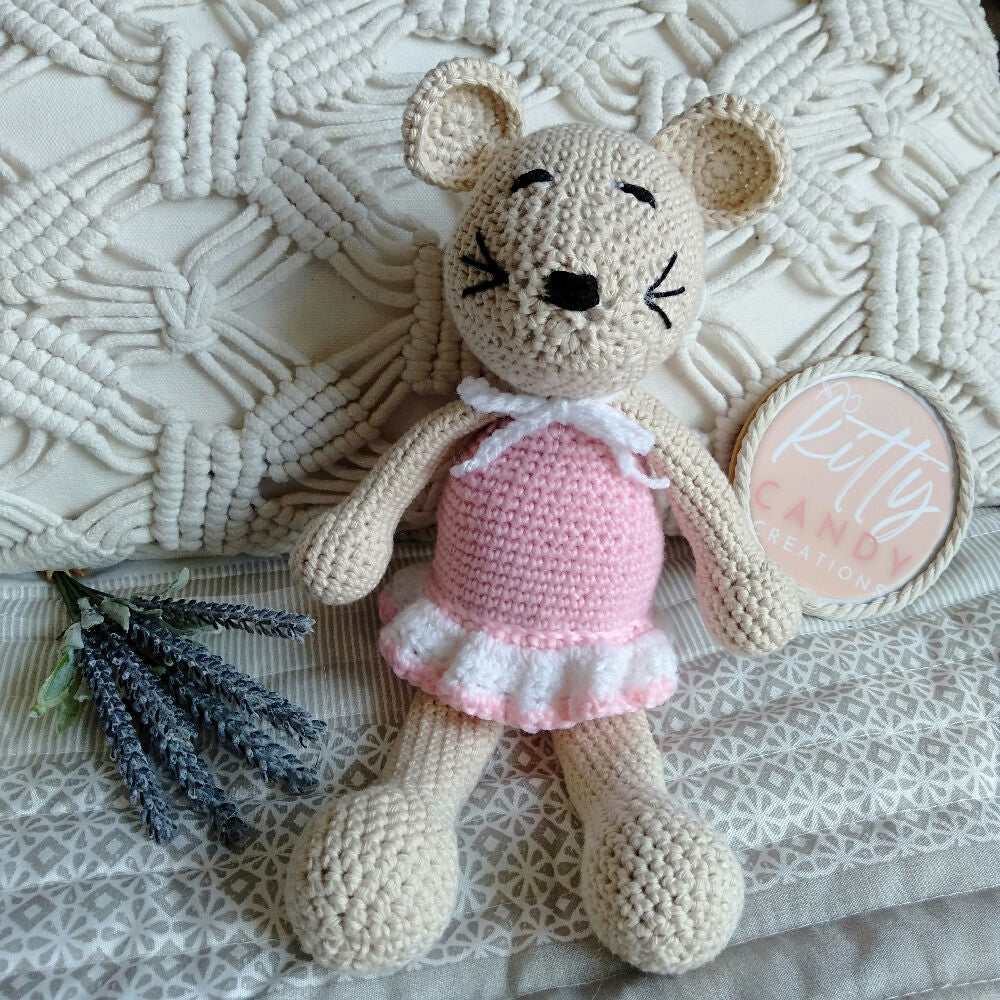 Australian-handmade-toy-crochet-mouse 2