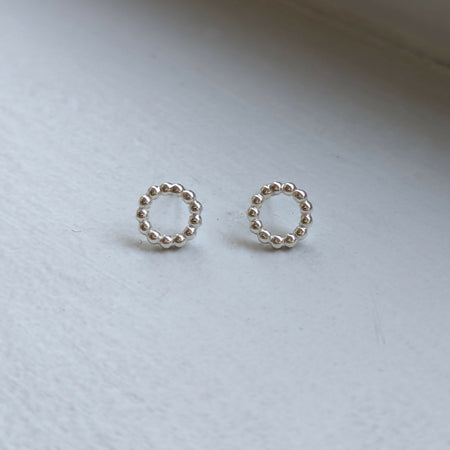 medium circle bead studs