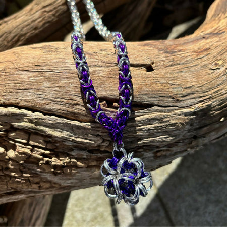 Chainmaille Byzantine Ombre Necklace with a Dodecahedron pendant