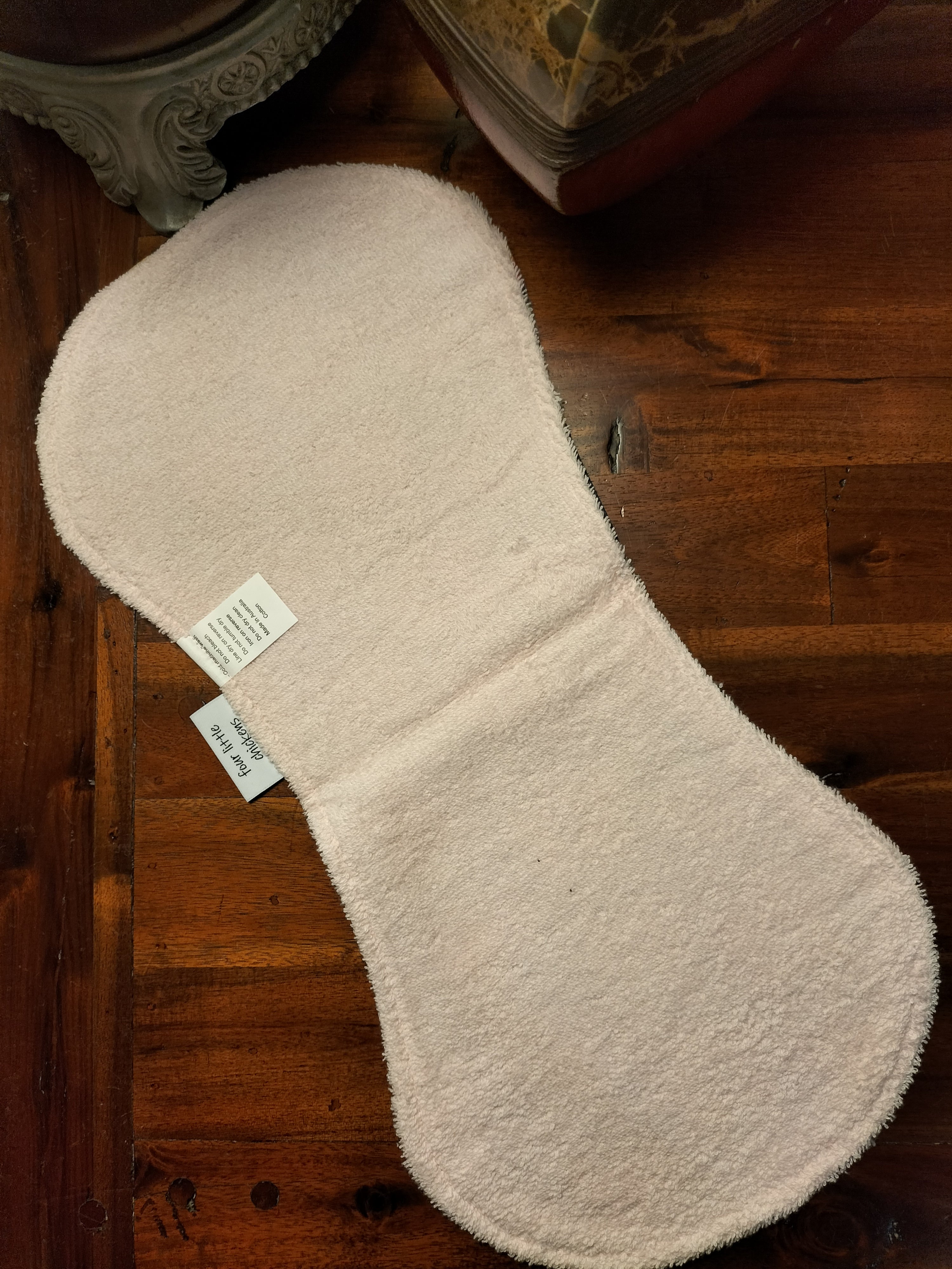 FLOWERS BURP CLOTH WITH BABY PINK TOWELLING