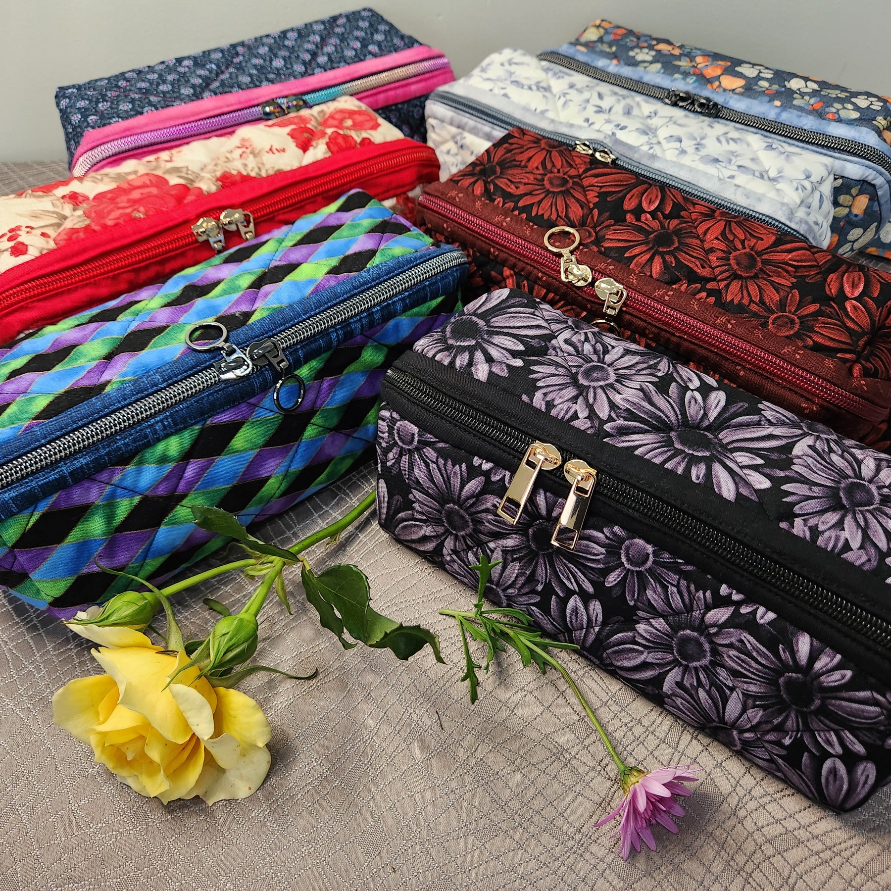 Open Tray Zippered Pouch