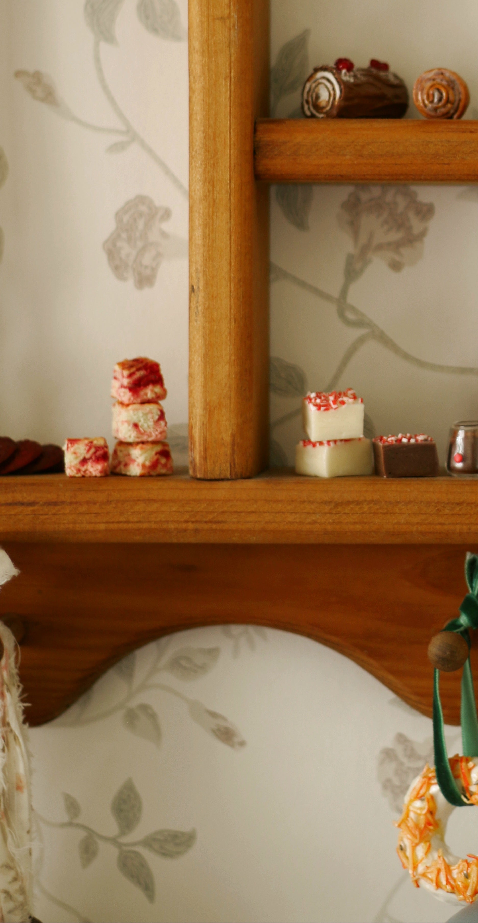 3 Pcs CRANBERRY CAKE