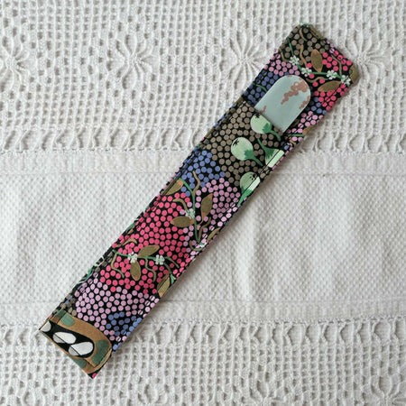 International friend gifts. Nail file and pouch. Free post.