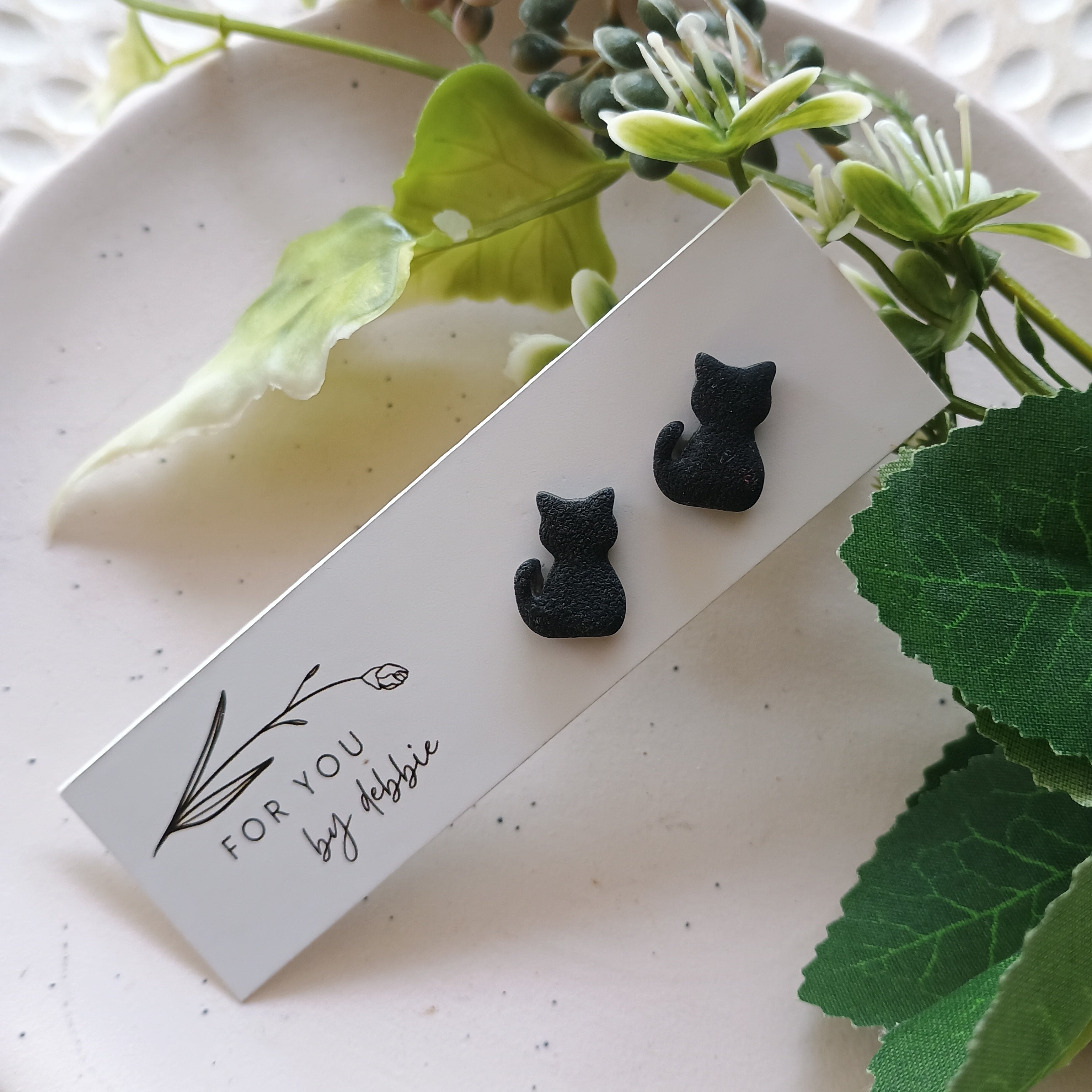 Black cat stud earrings