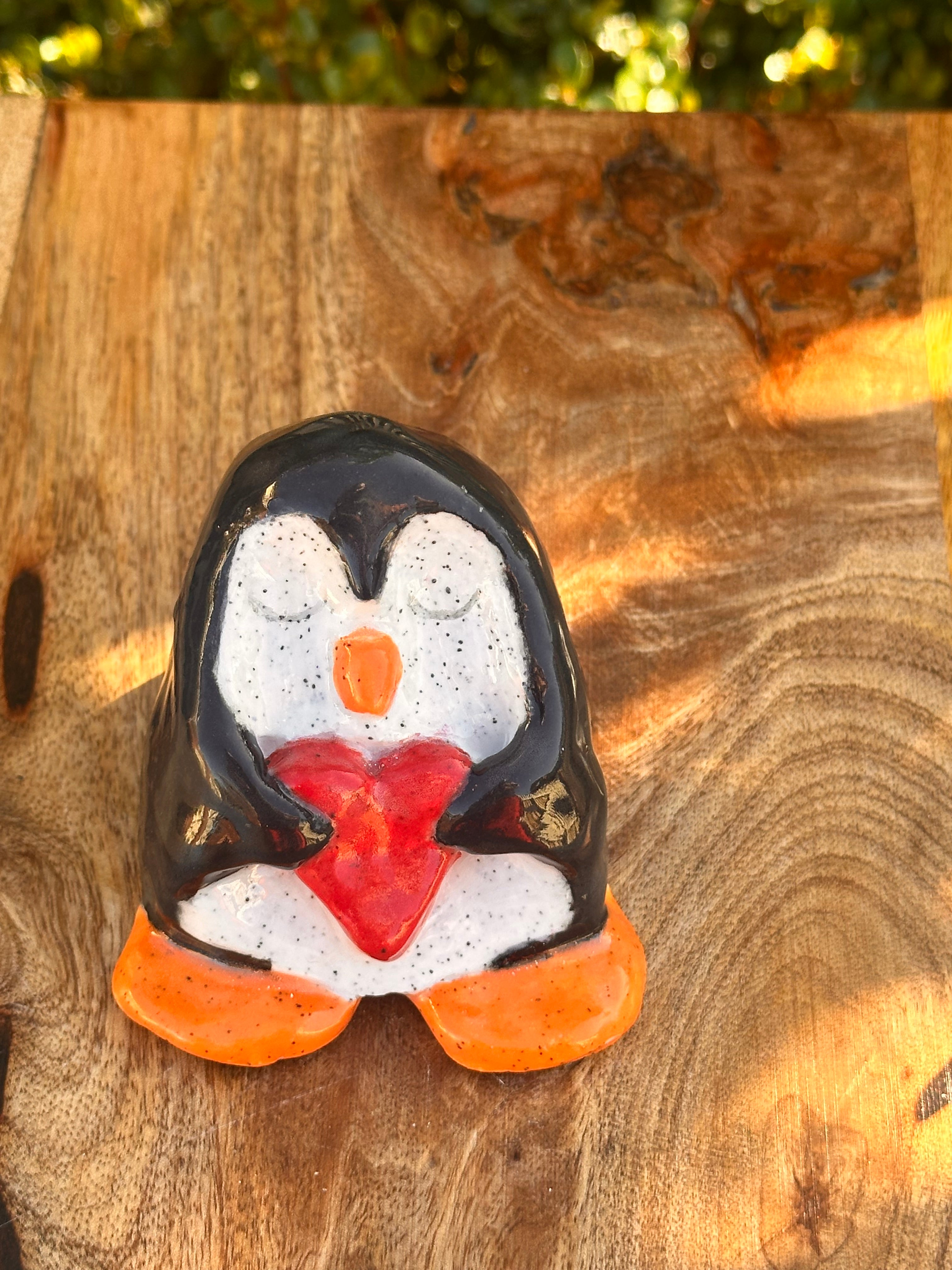 Penguin with Heart – Ceramic collectable