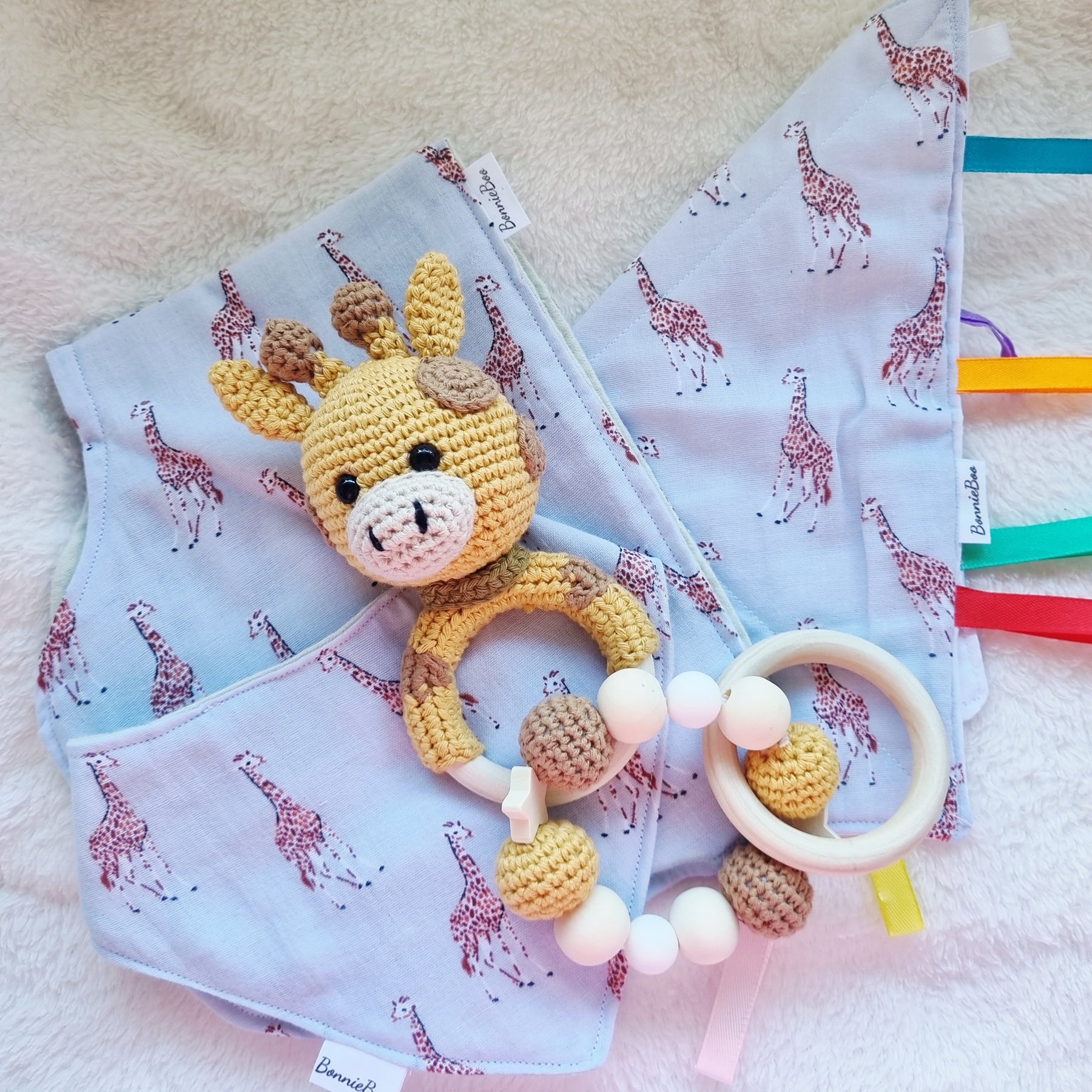 Handmade – Giraffe Themed - Baby Shower gift set – 3 variations – BB31
