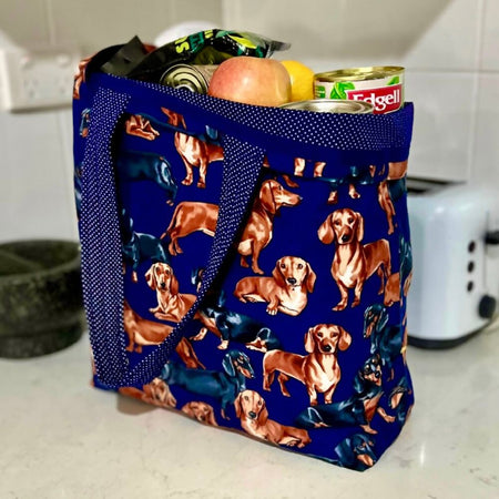 Grocery Tote ... Lined with storage pouch... Dachshund