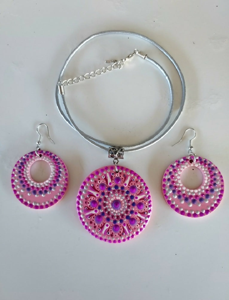 Stunning Dot Art Pendant and Earing set called "In The Pink"