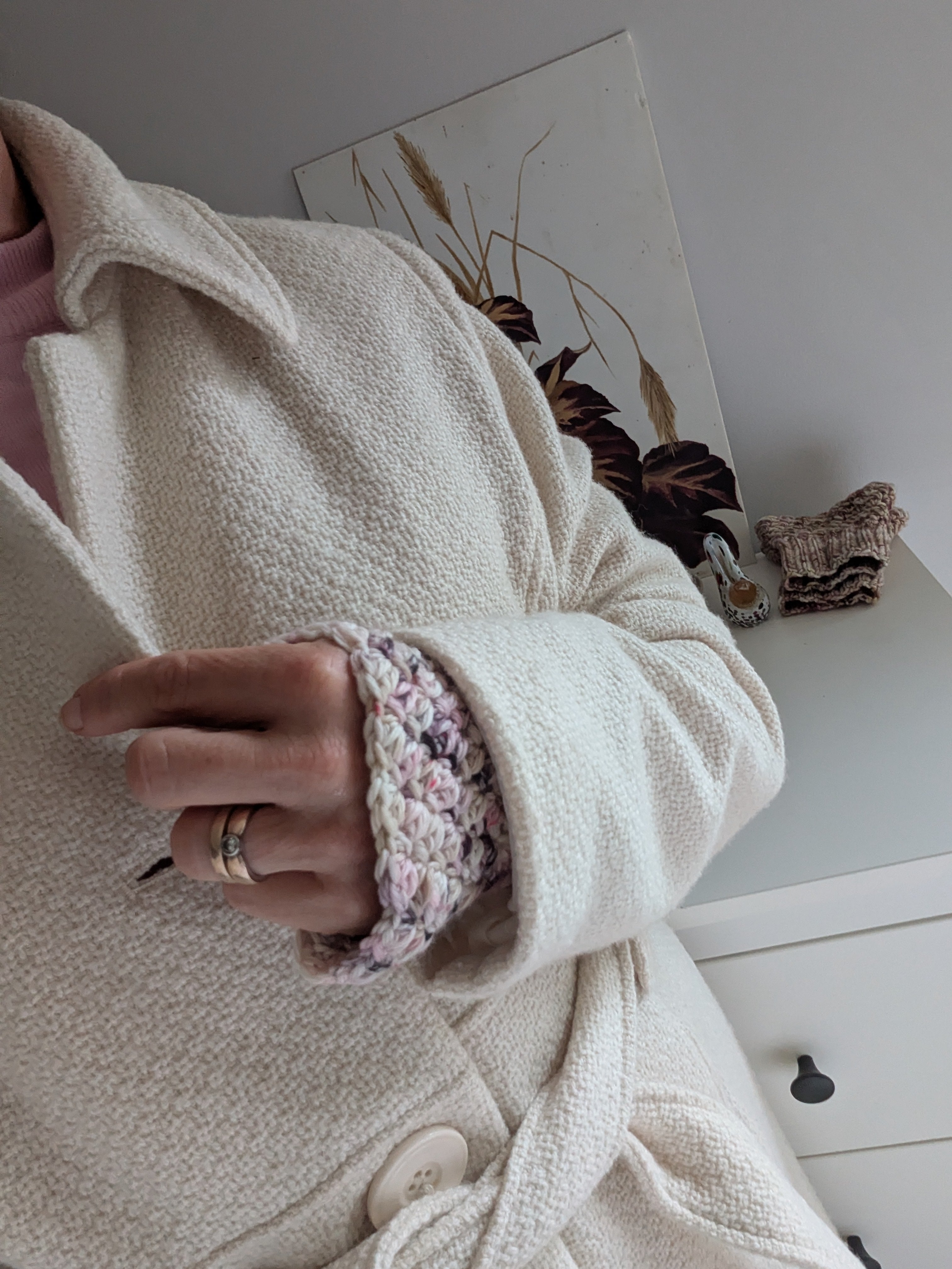 Ruffly Wrist Warmers Crochet Fingerless Gloves