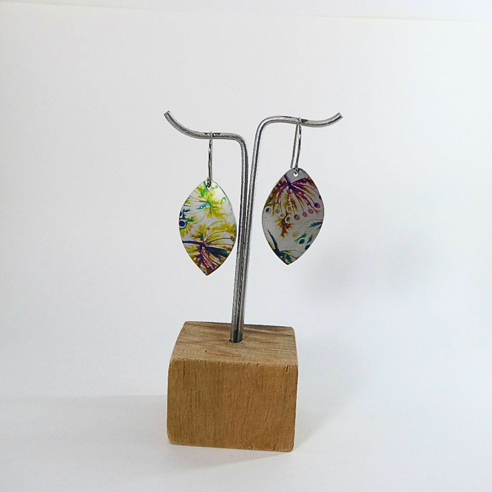 Aluminium-earrings-hung-A133