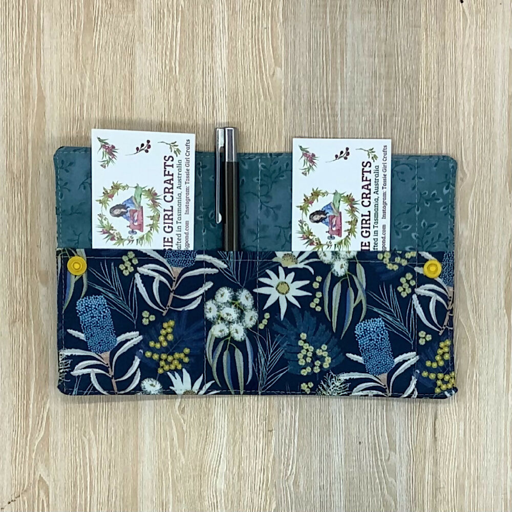 Australian Wildflowers refillable fabric pocket notepad cover with snap closure. Incl. book and pen.