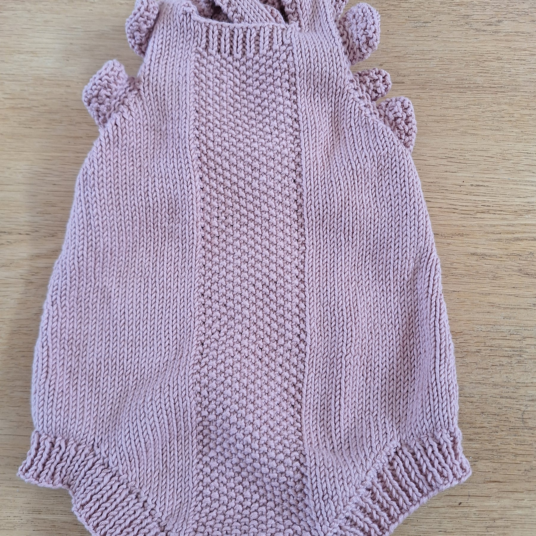 Handknitted Baby Romper Sz 3- 6mths Sweet frills 100% Natural fibre