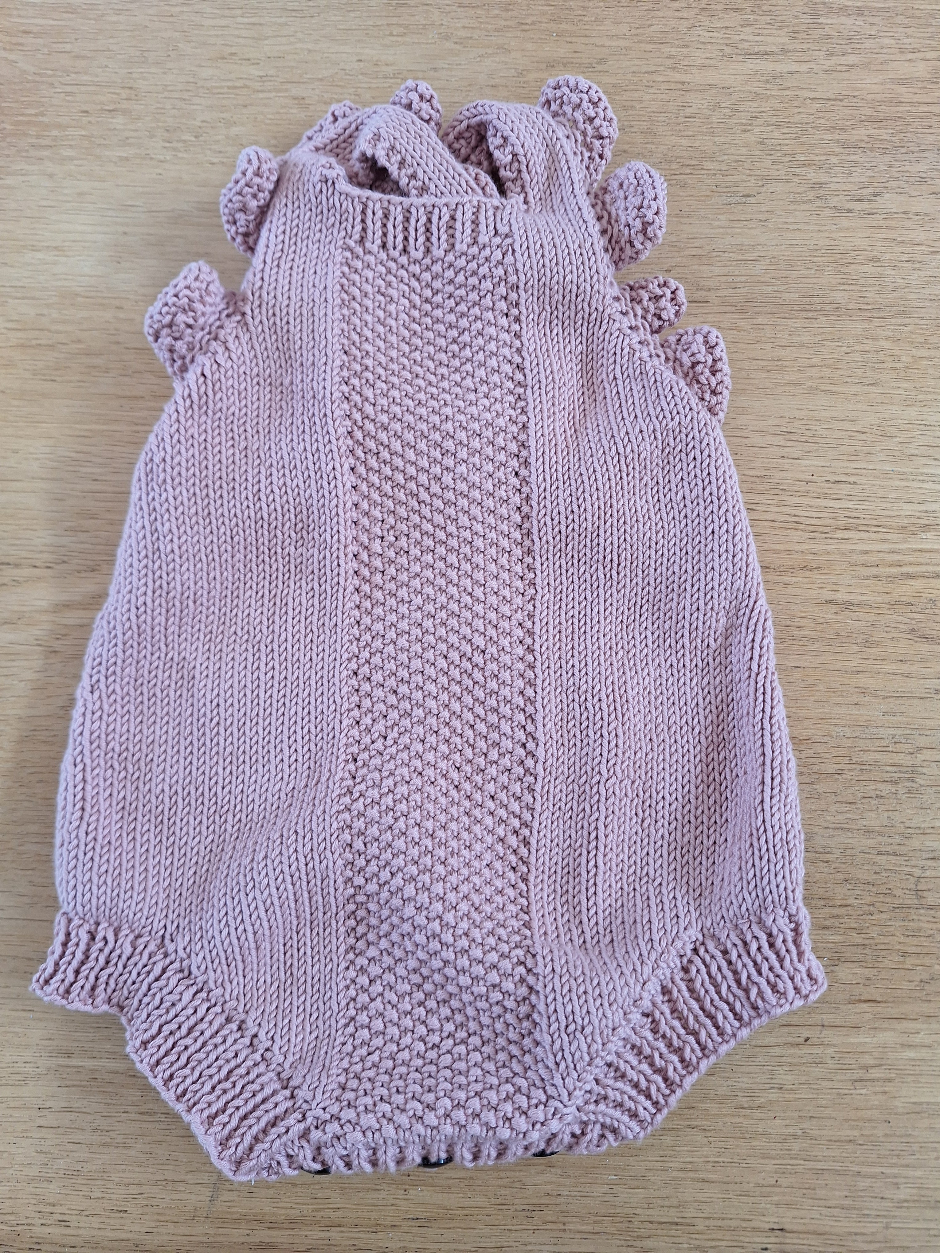 Handknitted Baby Romper Sz 3- 6mths Sweet frills 100% Natural fibre