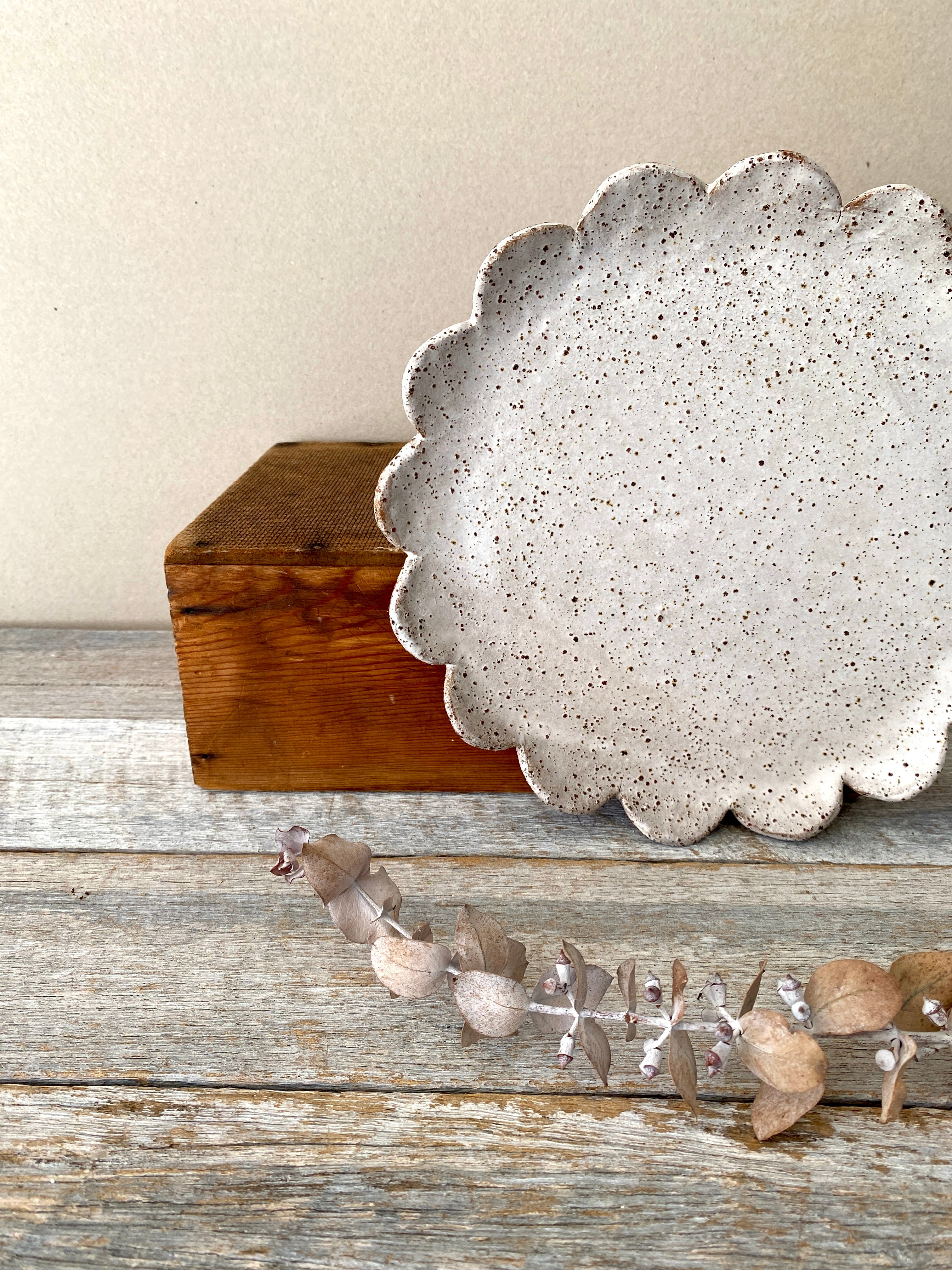 Ceramic Plate - Flower Design - White and Rustic