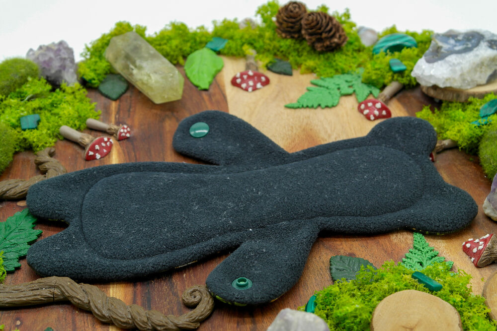 dig the flow reusables reusable cloth pad australian handmade black green purple soft bamboo velour unique one-of-a-kind versodile goldilocks teddy bear menstrual health - softshell waterproof backer