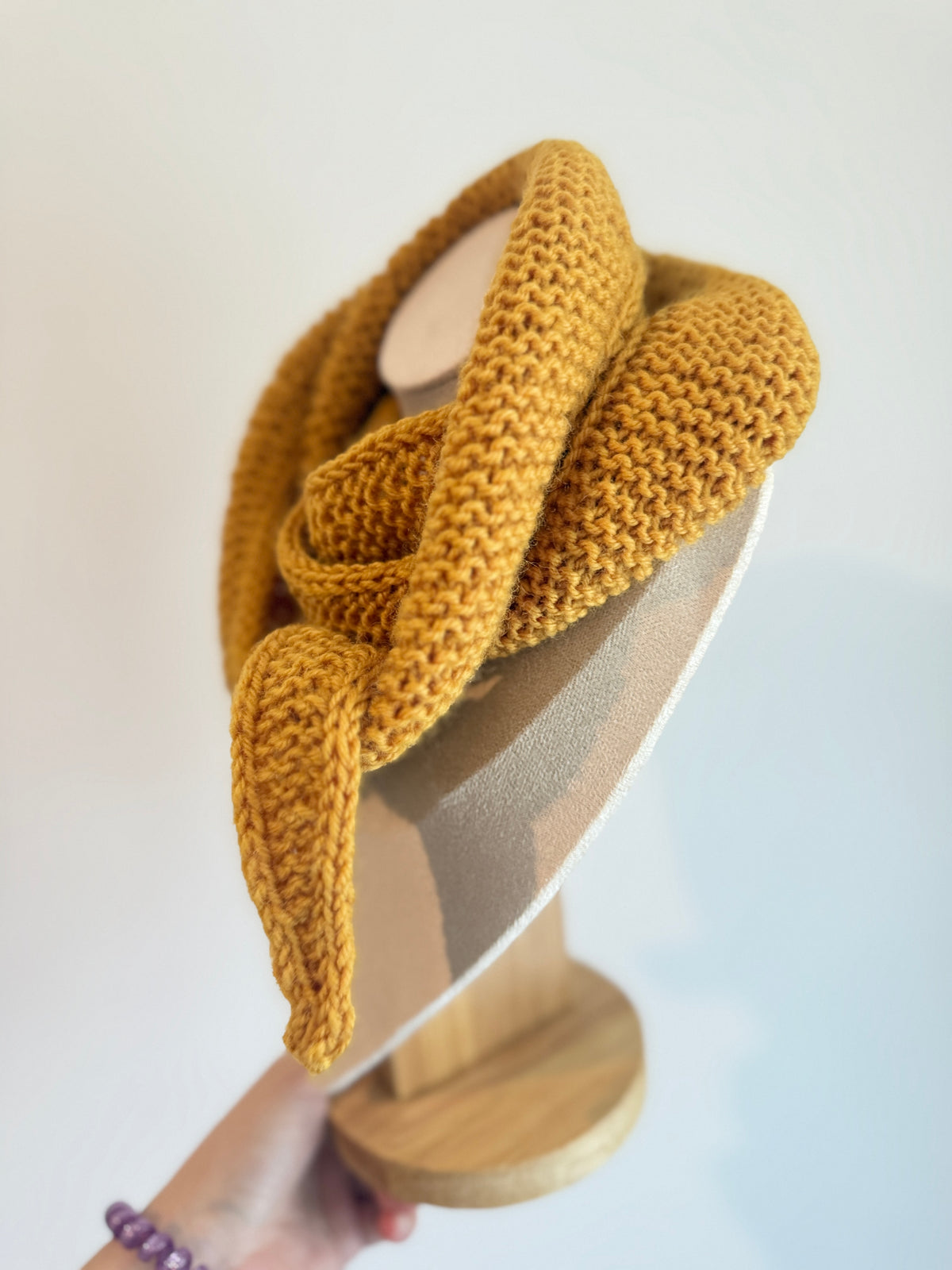 Knitted sophie scarf in mustard yellow