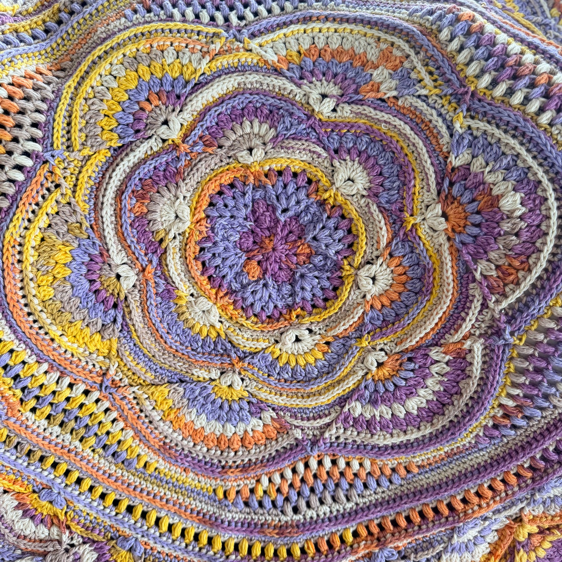 #101 Small Ripples Circular Blanket
