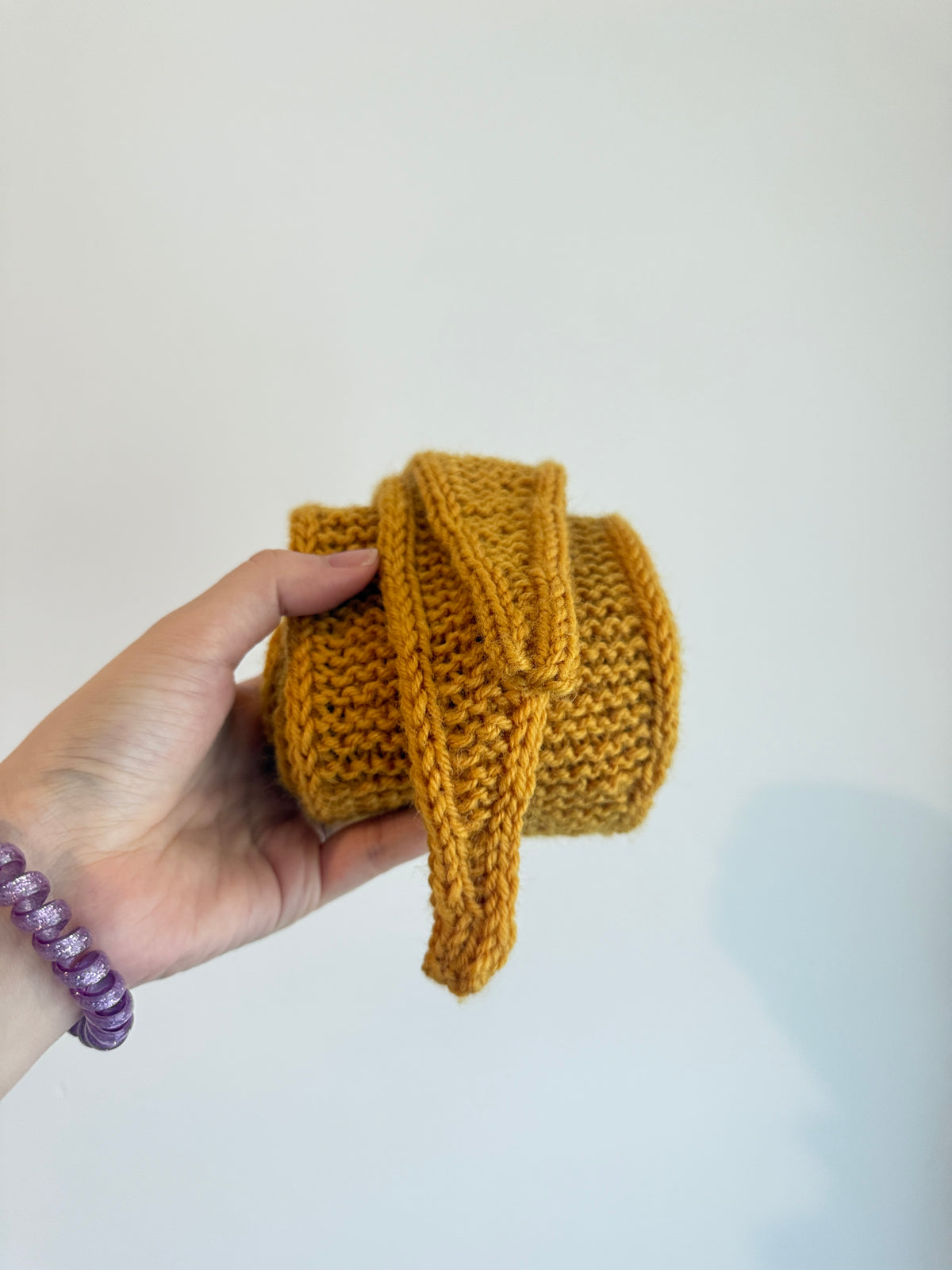 Knitted sophie scarf in mustard yellow