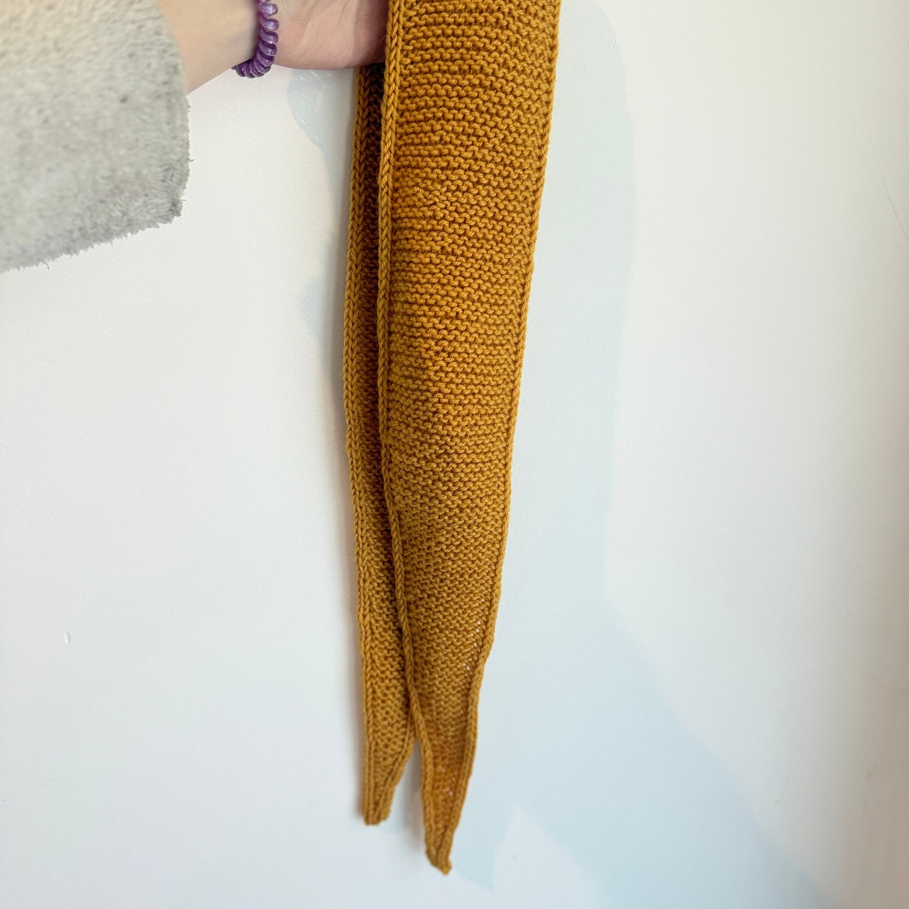 Knitted sophie scarf in mustard yellow