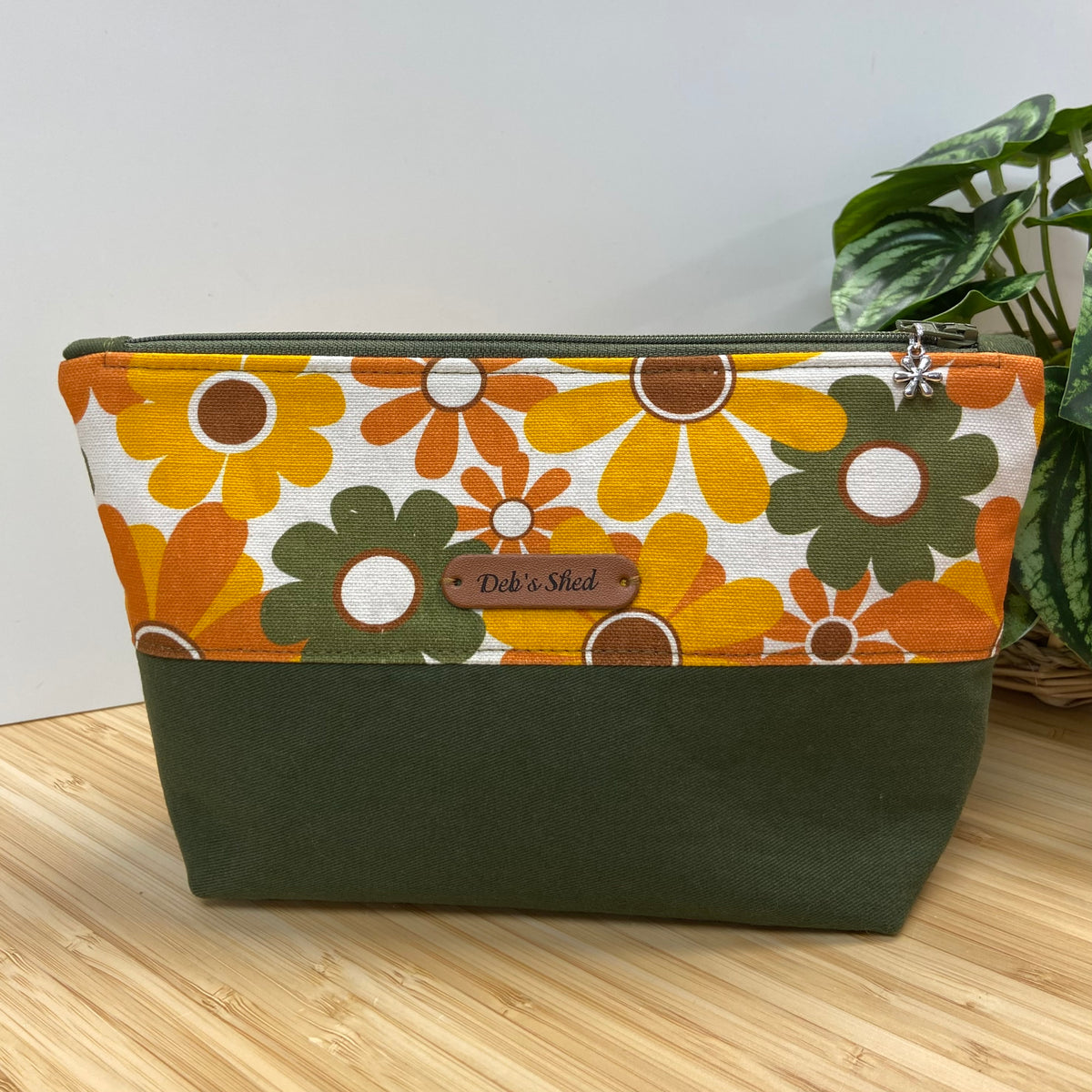Retro Two-Tone Zipper Pouch - Flower Power - Green