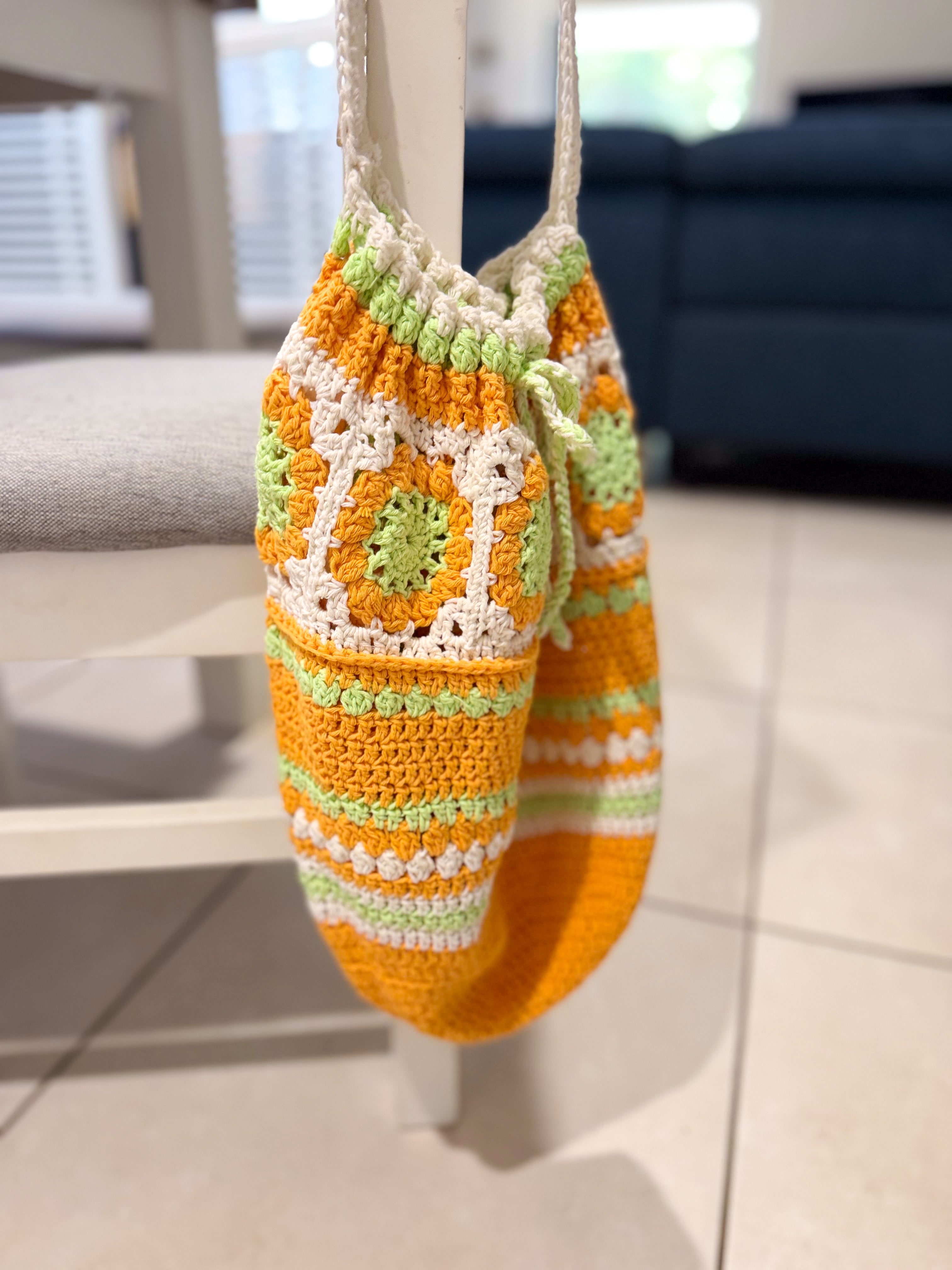 #076 Drawstring Hold All Bag