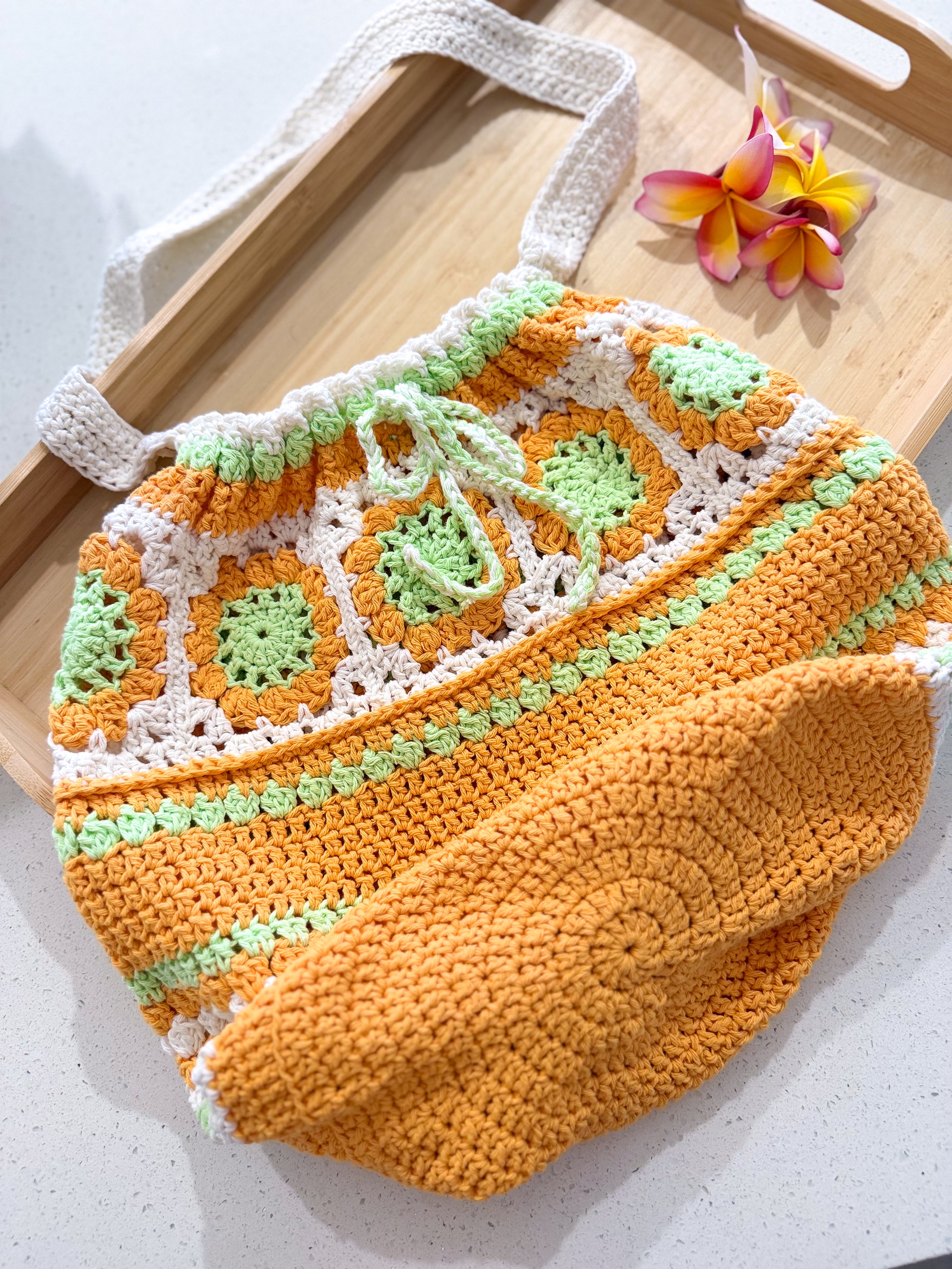 #076 Drawstring Hold All Bag