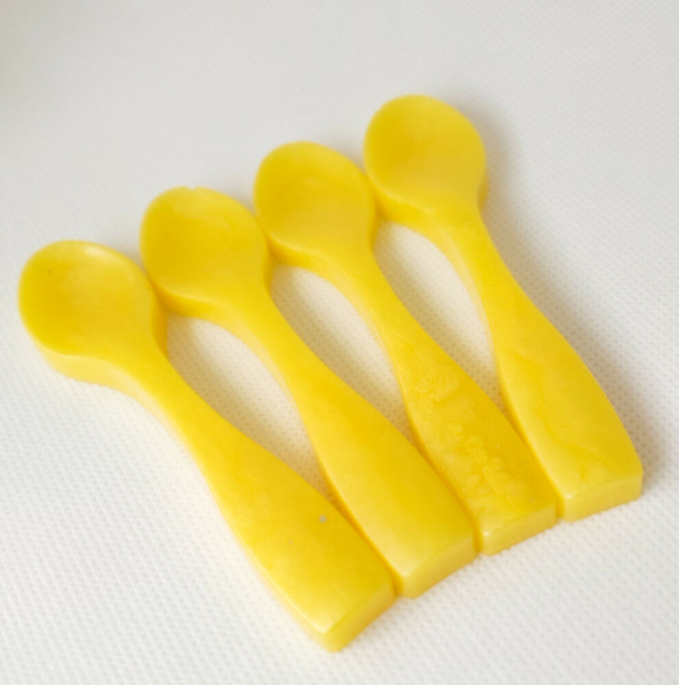 RM - yellow spoons