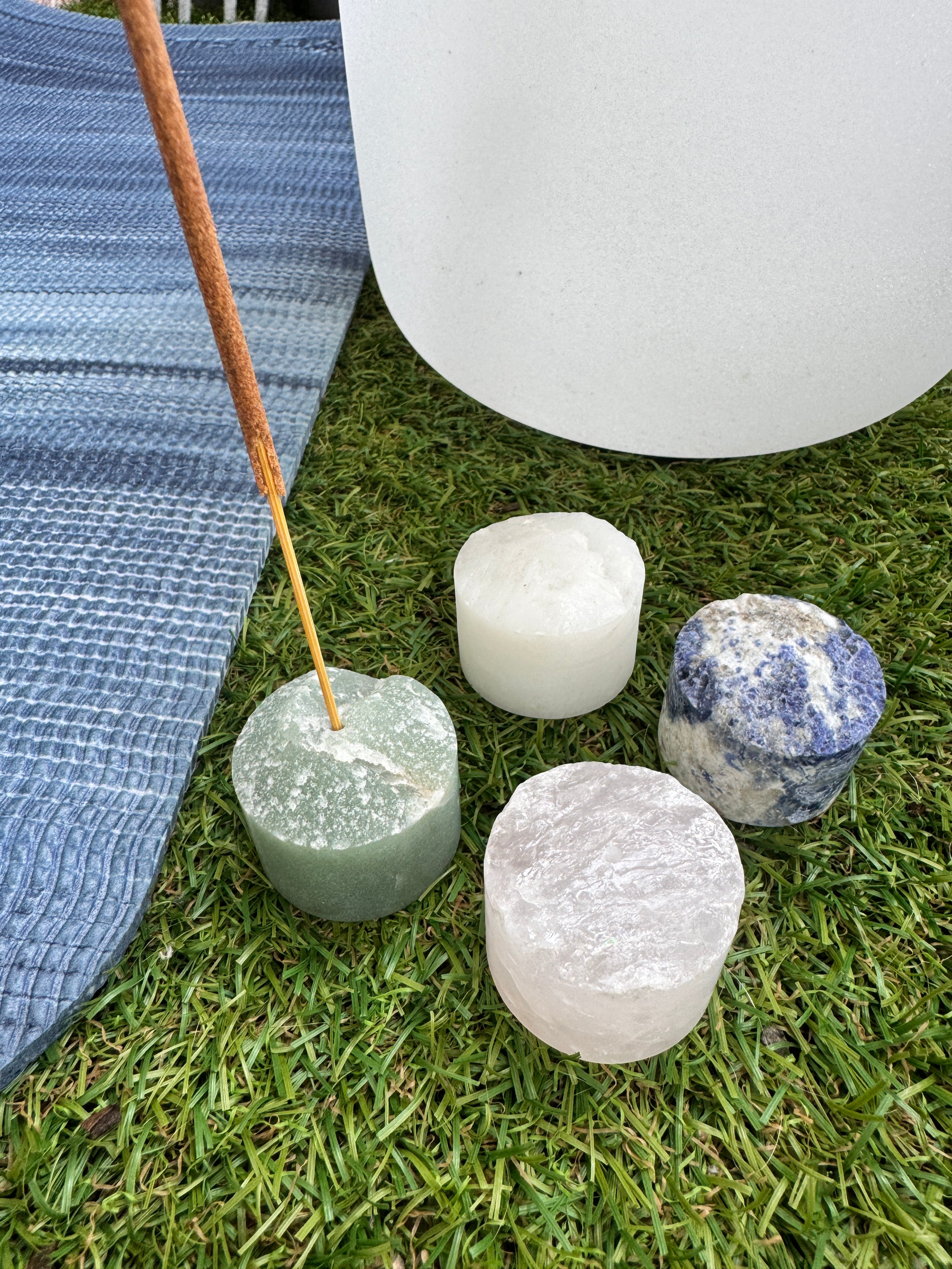 Crystal display meditation pack