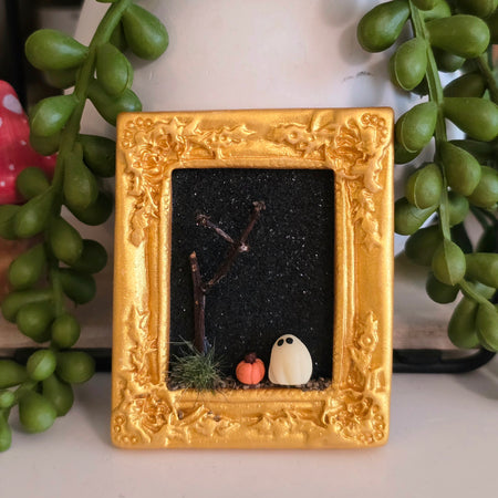 Glow-in-Dark Ghost Magnet | Mini Halloween Frame