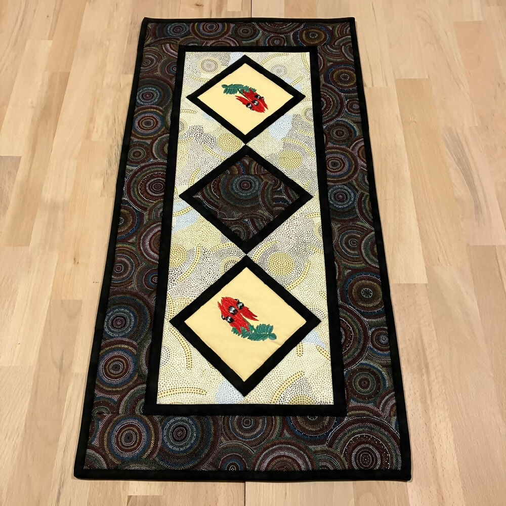 table-runner-handmade-Australia-Sturts-desert-pea_21