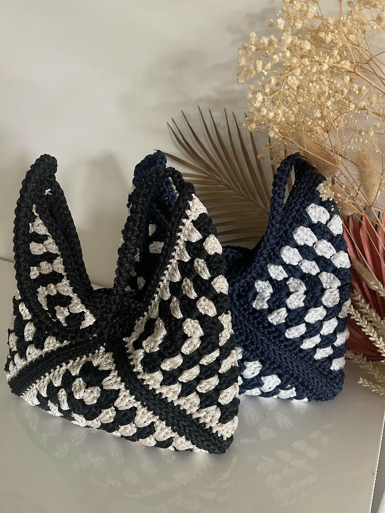 Handmade Crochet Shoulder Bag – Linen Lined, Navy/White