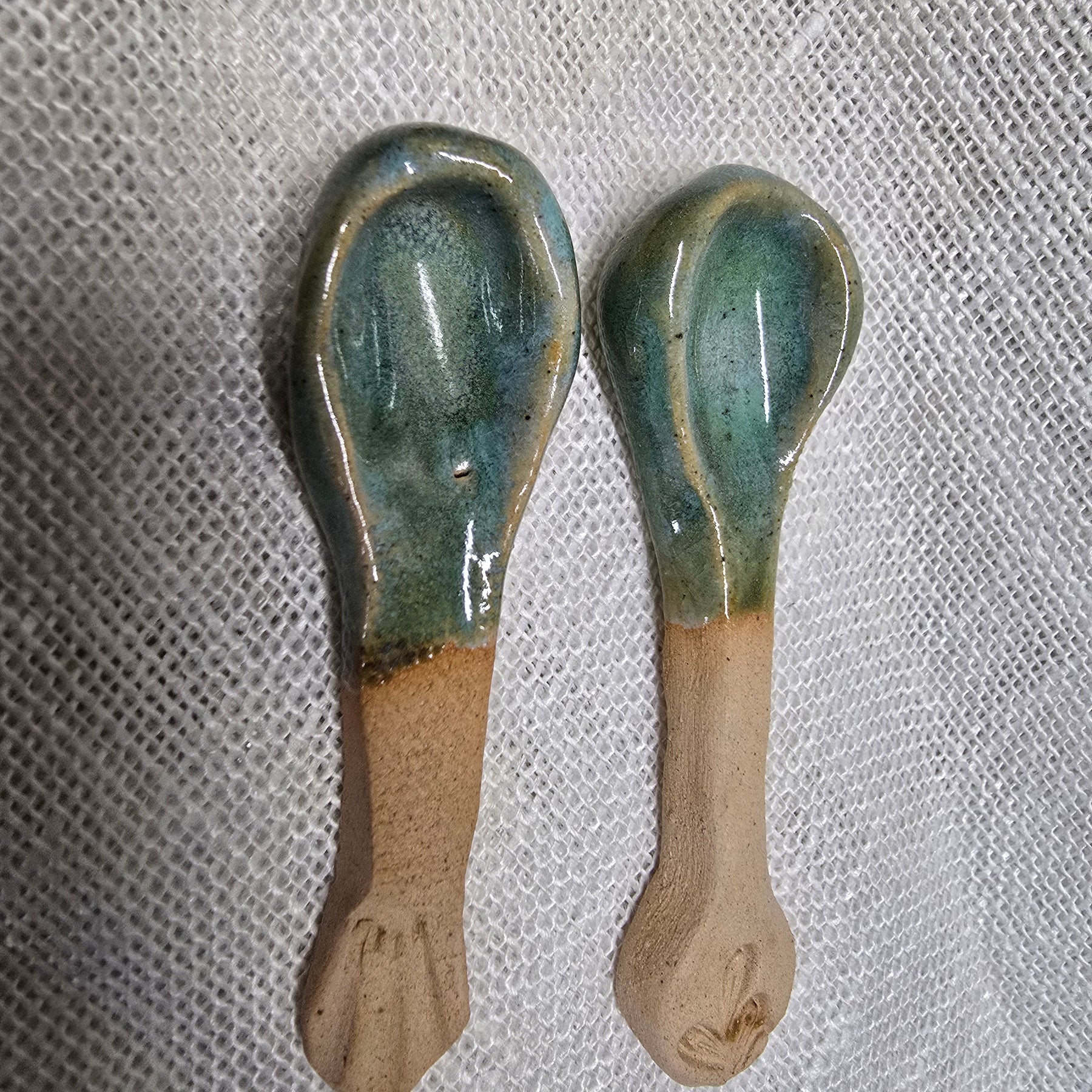 Condiment set with spoons