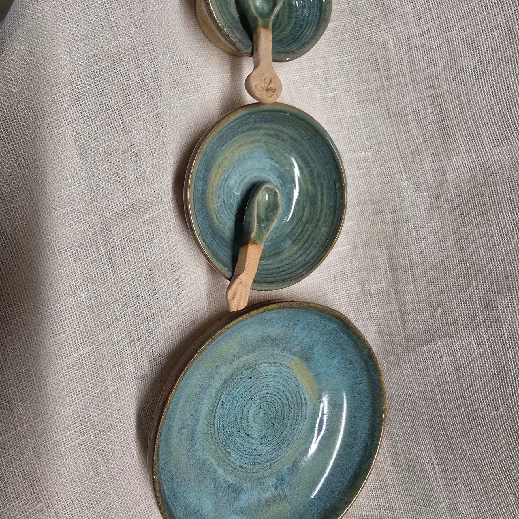 Condiment set with spoons