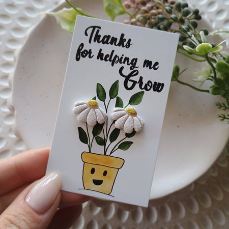 Teacher gift daisy flowers stud earrings