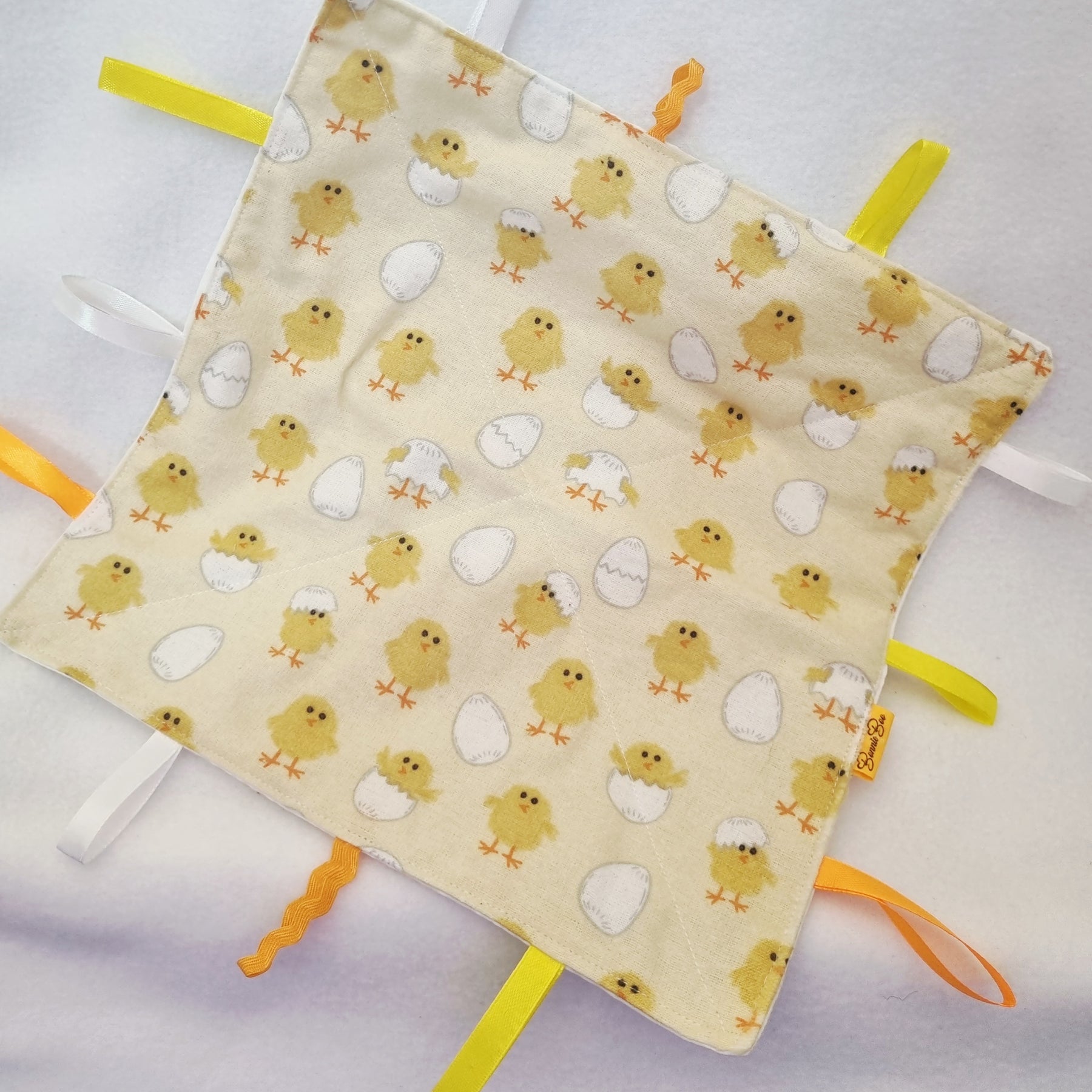 Handmade – Little Yellow Chicken - 4-piece Baby Shower set - BB04