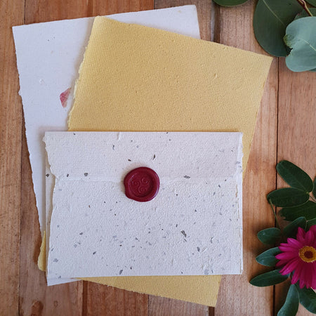 Stationery set/ Letter Writing kit/ Writing sheets, envelope and wax seal