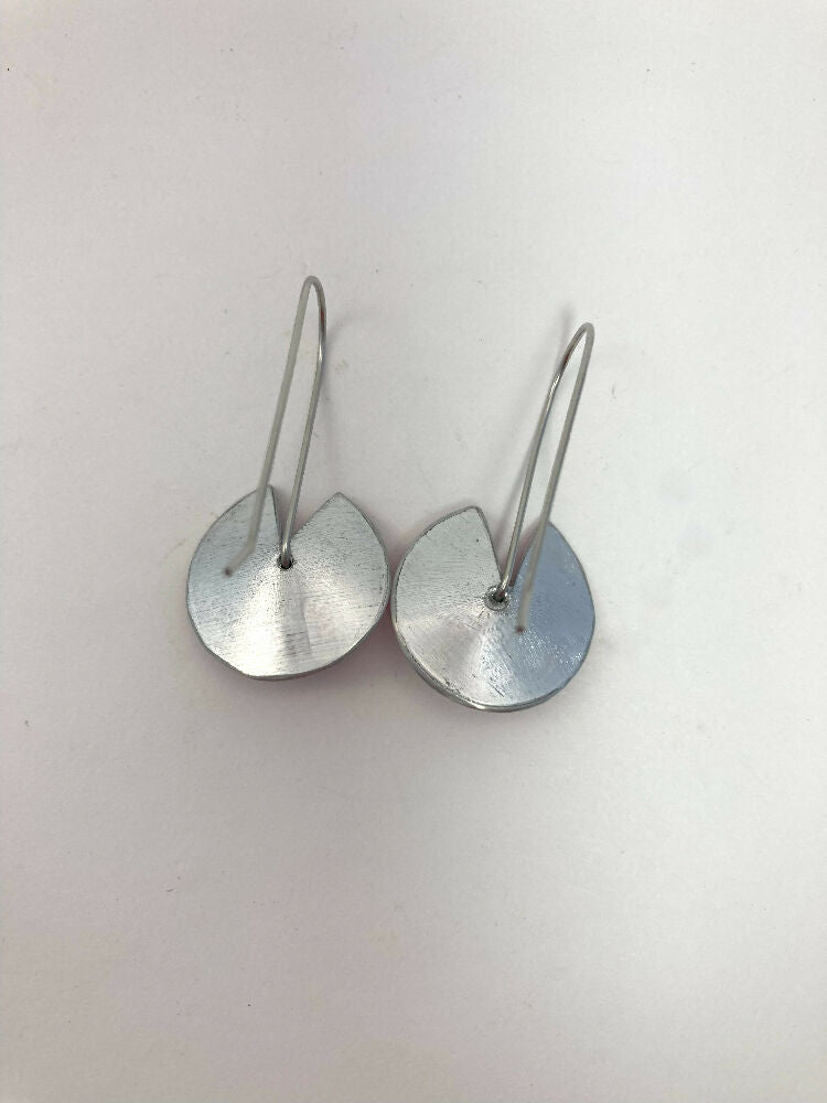 Anodised aluminium and pearl earrings