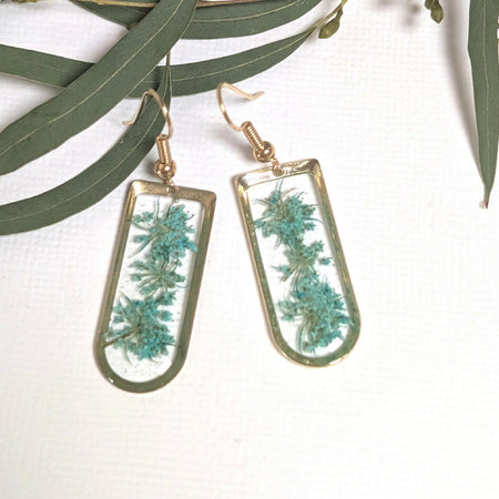 Queen Anne's Lace arch